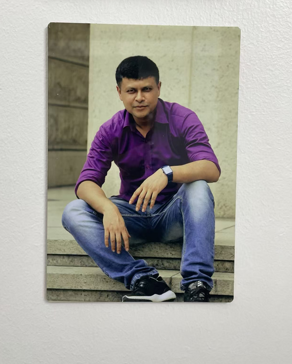 8X11.5 INCHES GLOSSY WHITE....